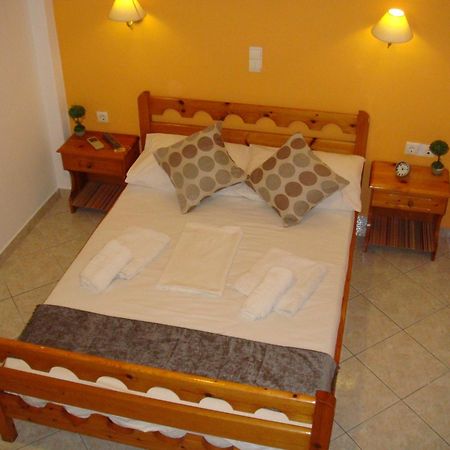 Boussetil Rooms Capanmat Tinos Luaran gambar
