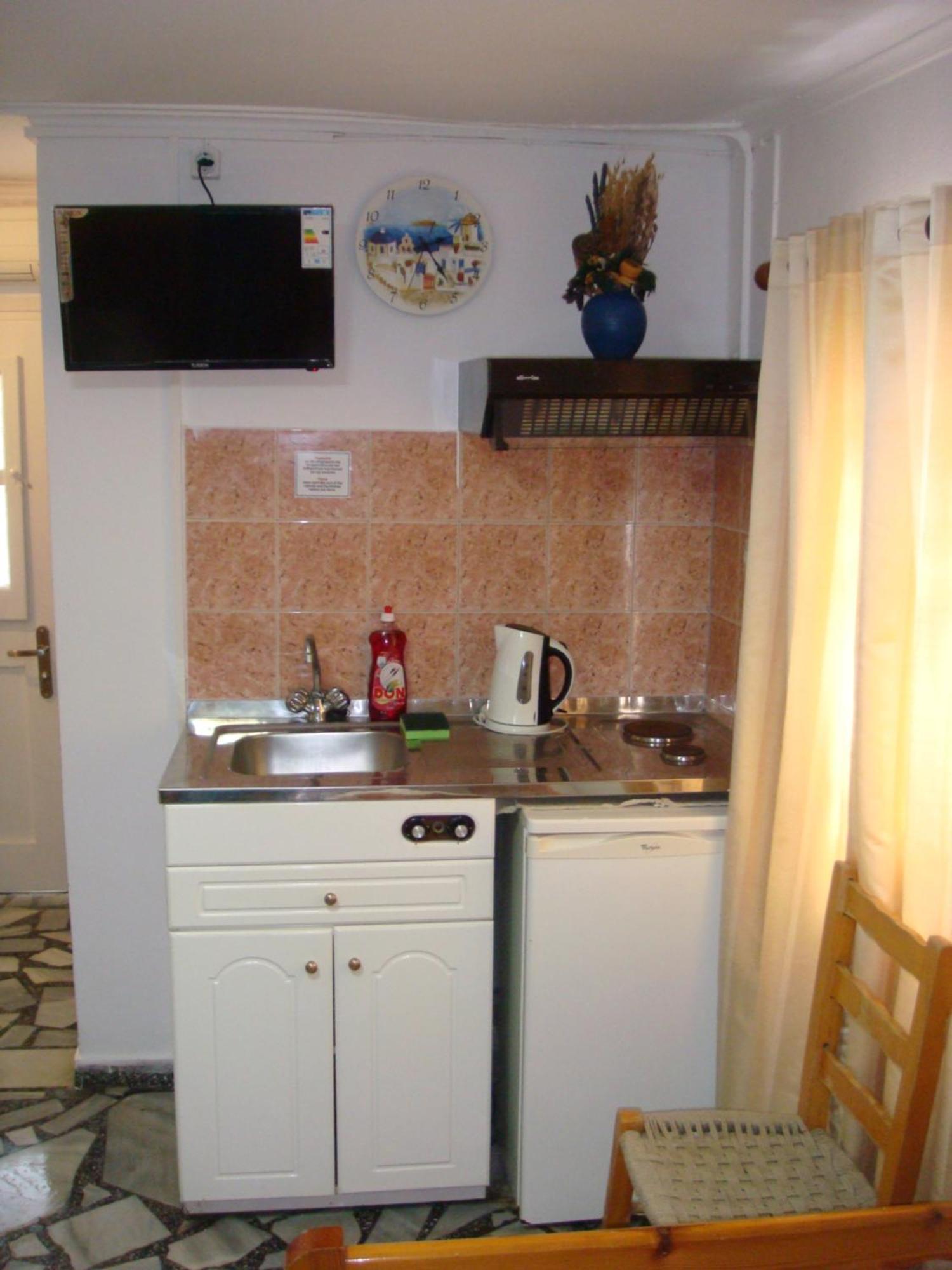 Boussetil Rooms Capanmat Tinos Luaran gambar