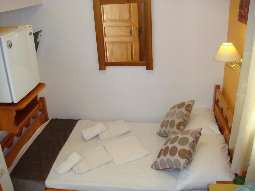 Boussetil Rooms Capanmat Tinos Luaran gambar