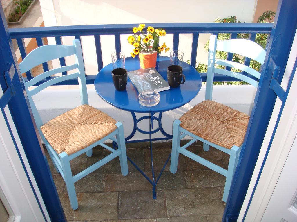 Boussetil Rooms Capanmat Tinos Luaran gambar