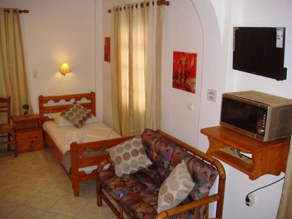 Boussetil Rooms Capanmat Tinos Luaran gambar