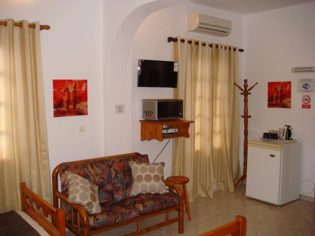 Boussetil Rooms Capanmat Tinos Luaran gambar