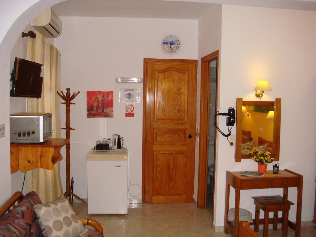 Boussetil Rooms Capanmat Tinos Luaran gambar