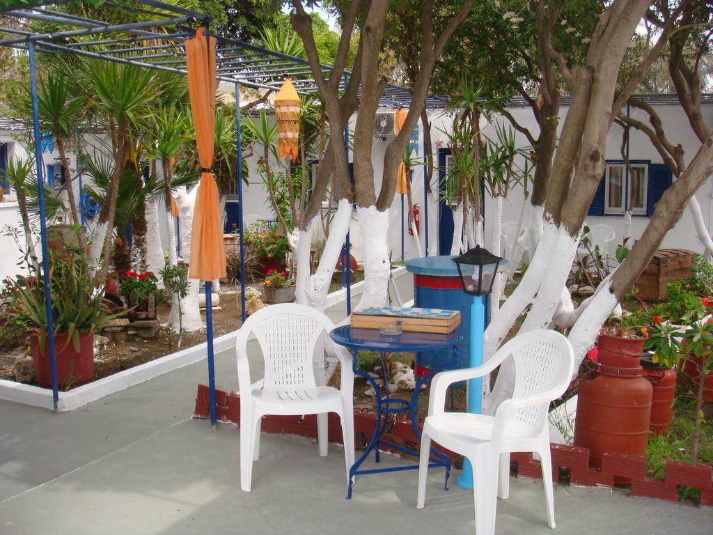 Boussetil Rooms Capanmat Tinos Luaran gambar