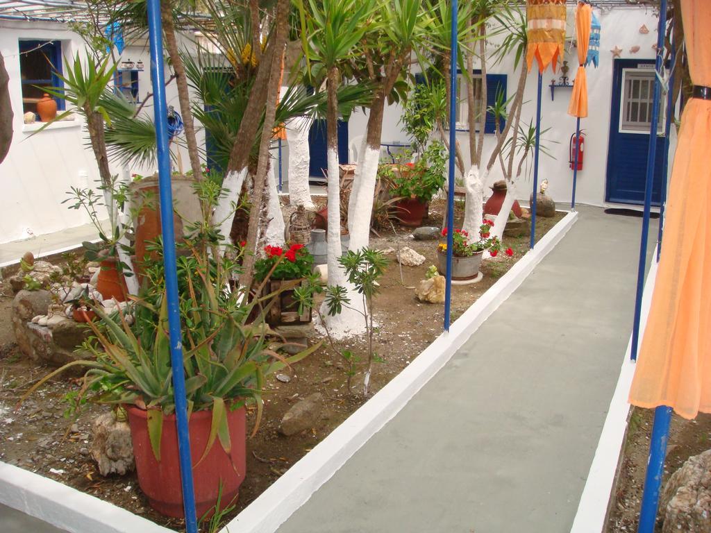 Boussetil Rooms Capanmat Tinos Luaran gambar